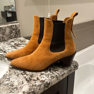 Frame suede booties